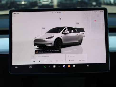 Used 2022 Tesla Model Y Performance AWD/4WD image 12