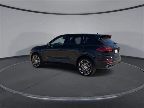 Used 2018 Porsche Cayenne Platinum Edition image 6