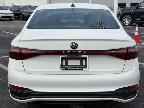 Used 2026 Volkswagen Jetta Sport FWD image 3