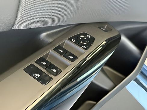 Used 2026 BMW X3 xDrive30 w/ Premium Package image 15