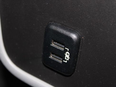 Used 2018 GMC Terrain SLT w/ Preferred Package image 32