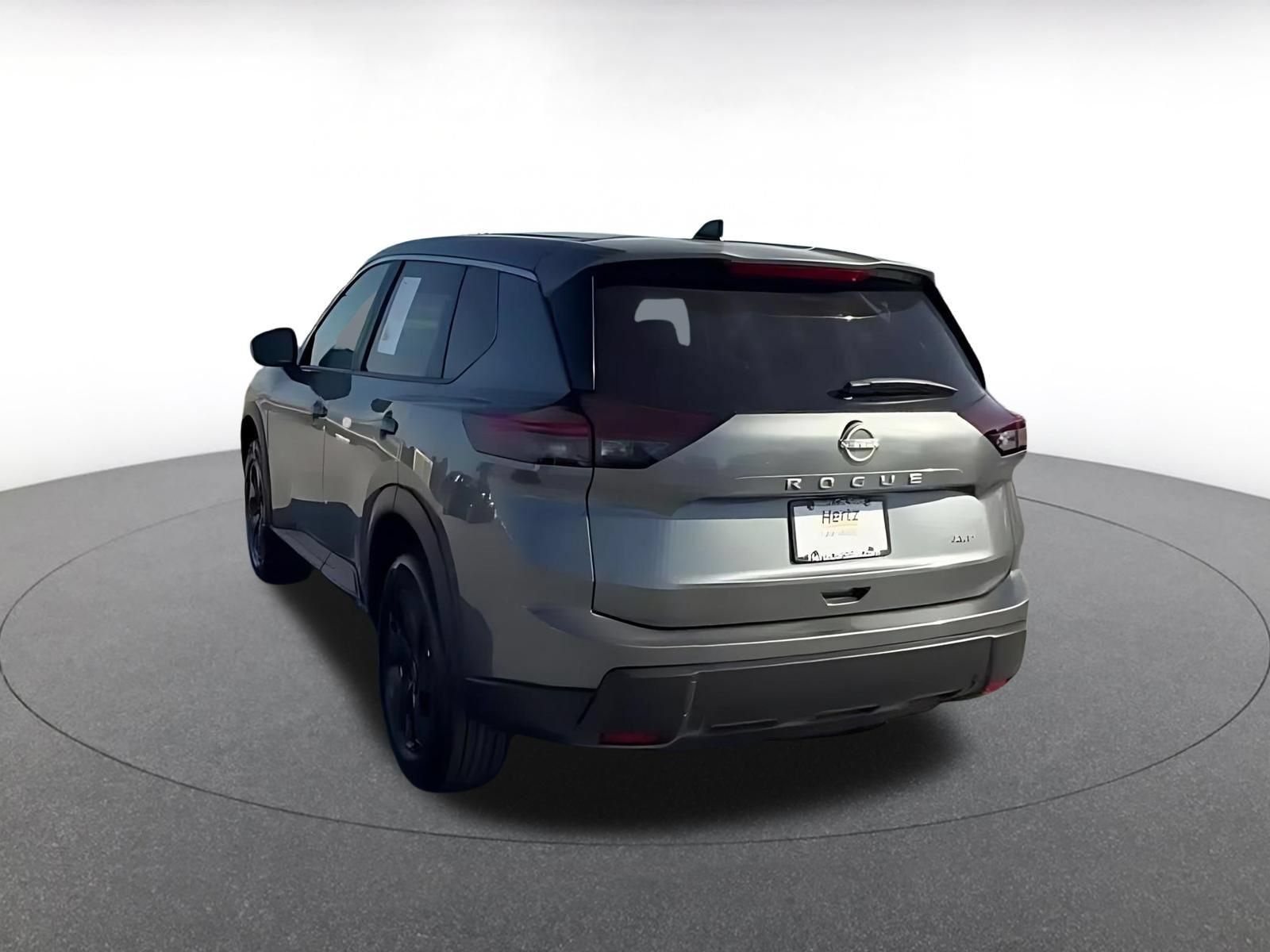 Used 2026 Nissan Rogue SV AWD/4WD image 10