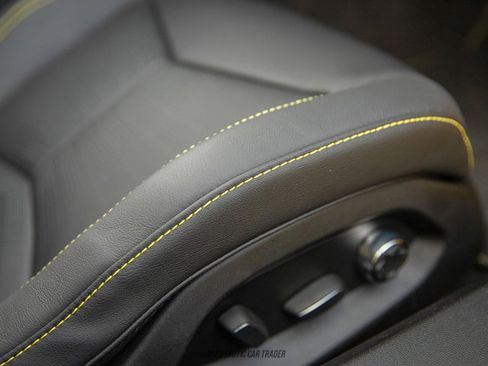 Used 2025 Chevrolet Corvette Stingray Premium Cpe w/ Z51 Performance Package image 41