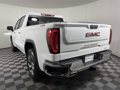 New 2026 GMC Sierra 1500 SLT w/ X31 Off-Road Package AWD/4WD image 4