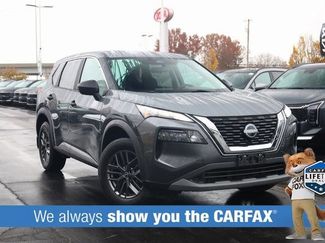 Used 2023 Nissan Rogue S video 2