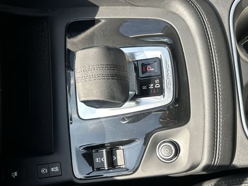 Used 2022 Jaguar E-PACE SE AWD/4WD image 30