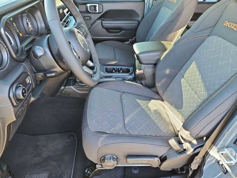 New 2026 Jeep Gladiator Mojave image 16