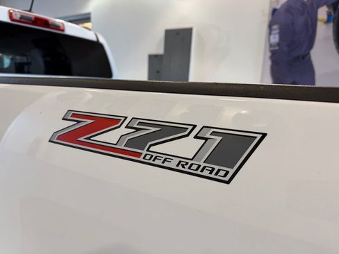 Used 2015 Chevrolet Colorado Z71 image 6