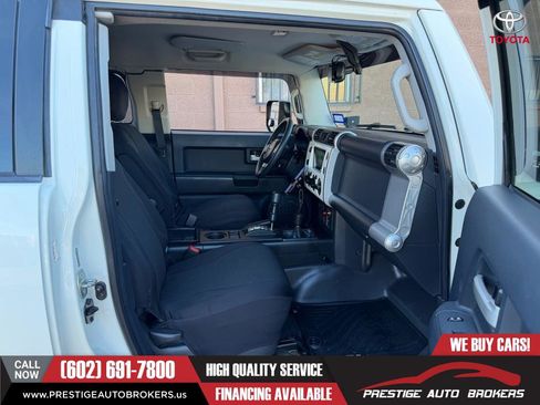 Used 2012 Toyota FJ Cruiser 4WD w/ TRD Sport Pkg image 16