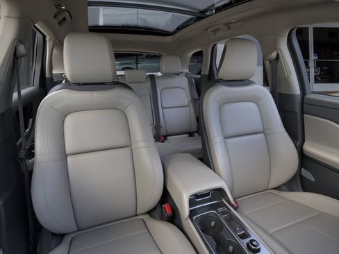 New 2026 Lincoln Corsair Reserve w/ Jet Appearance Package AWD/4WD image 10
