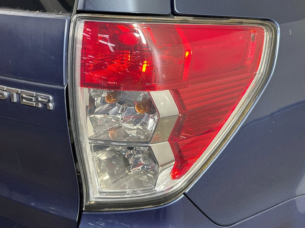Used 2011 Subaru Forester 2.5X w/ Popular Equipment Group 1B AWD/4WD image 28