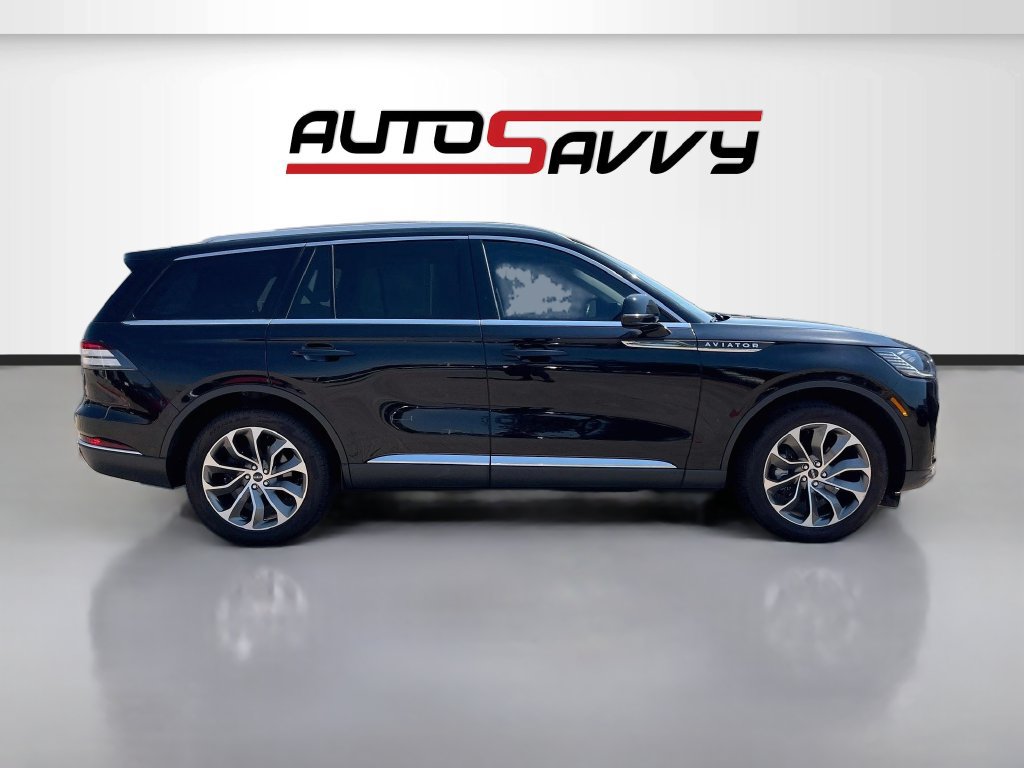 Used 2025 Lincoln Aviator AWD image 8