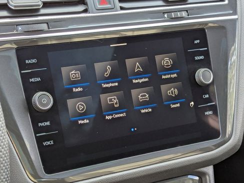 Certified 2023 Volkswagen Tiguan SE R-Line image 19