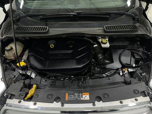 Used 2017 Ford Escape Titanium w/ Canadian Touring Package image 27