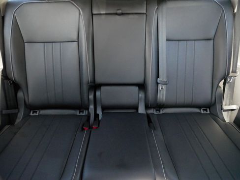 Certified 2024 Volkswagen Tiguan SE AWD/4WD image 13
