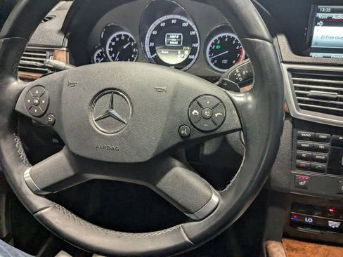 Used 2011 Mercedes-Benz E 350 4MATIC Sedan image 30