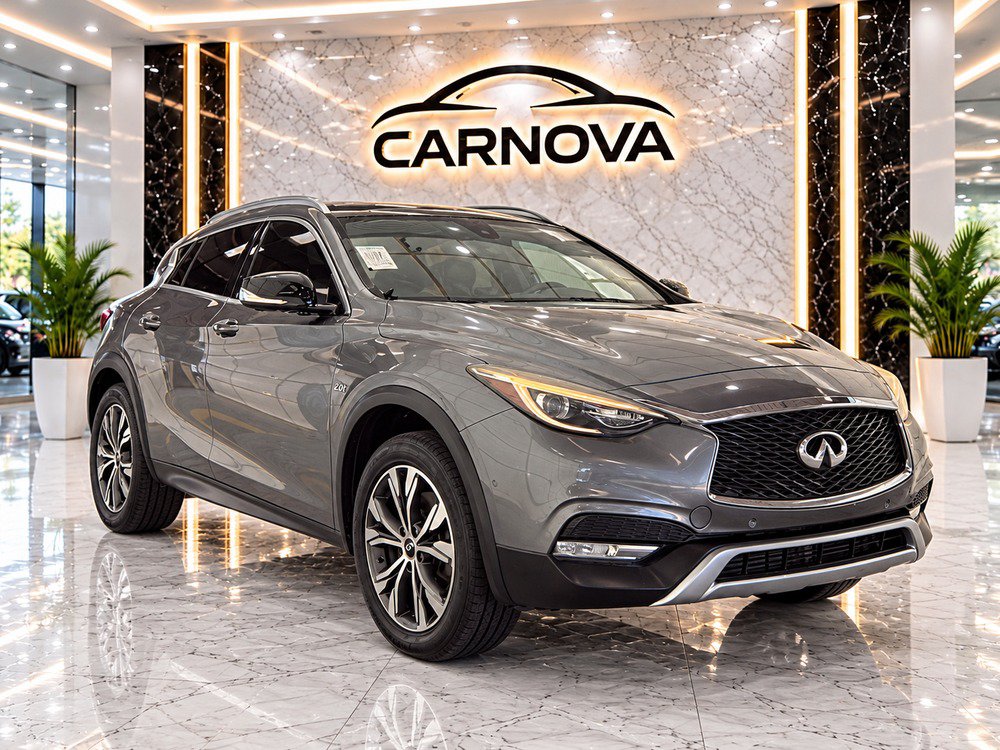 Used 2017 INFINITI QX30 Premium w/ Navigation Package AWD/4WD image 1