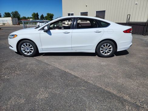 Used 2017 Ford Fusion S FWD image 2