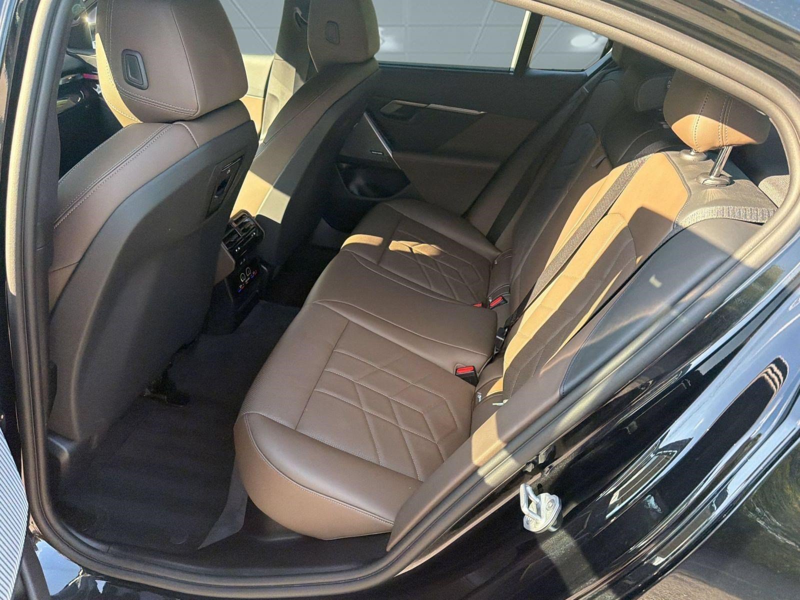 Certified 2026 BMW 530i RWD image 23