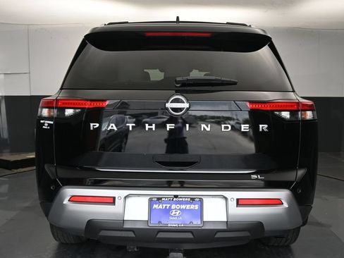 Used 2024 Nissan Pathfinder SL FWD image 18
