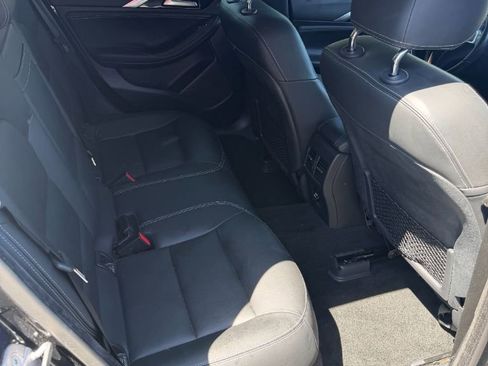 Used 2018 INFINITI QX30 FWD image 19
