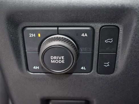 Used 2025 Ford Expedition King Ranch AWD/4WD image 16