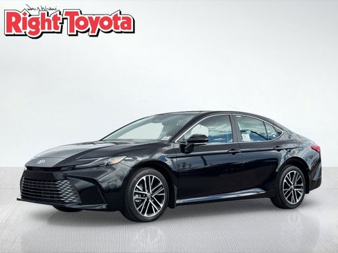 New 2026 Toyota Camry XLE FWD image 1