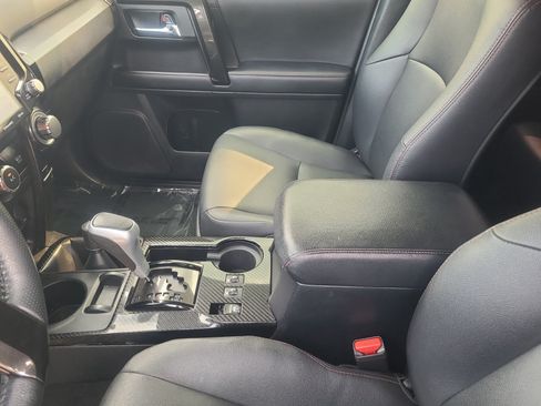 Used 2021 Toyota 4Runner TRD Off-Road Premium w/ Moonroof Package AWD/4WD image 15