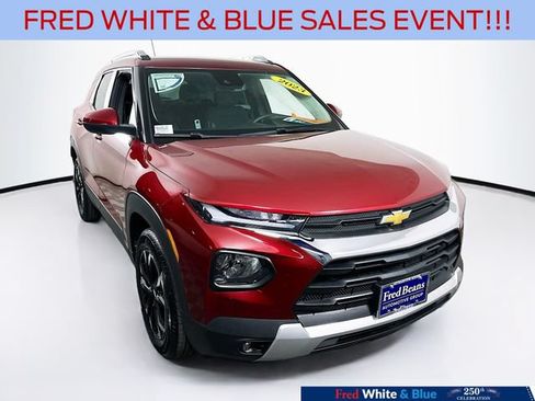Used 2023 Chevrolet TrailBlazer LT w/ Convenience Package FWD image 1
