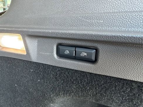 Used 2020 Lincoln Corsair Reserve w/ Equipment Group 201A image 18