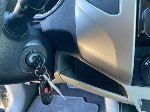 Used 2015 Toyota Tacoma PreRunner image 26