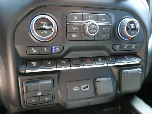 Used 2022 Chevrolet Silverado 2500 LTZ w/ LTZ Plus Package AWD/4WD image 29