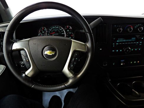 Used 2016 Chevrolet Express 3500 LS w/ Chrome Appearance Package RWD image 14