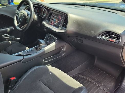Used 2021 Dodge Challenger R/T Scat Pack RWD image 10