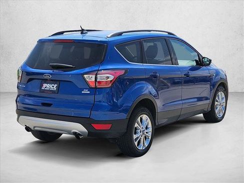 Used 2018 Ford Escape SE w/ SE Sync 3 Package FWD image 5