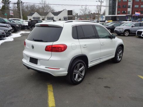 Used 2017 Volkswagen Tiguan Sport image 13