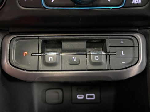 Used 2023 GMC Acadia AT4 w/ GMC Pro Grade Package AWD/4WD image 32