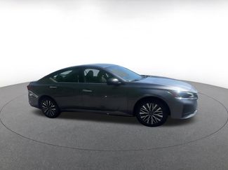 Used 2025 Nissan Altima 2.5 SV FWD video 2