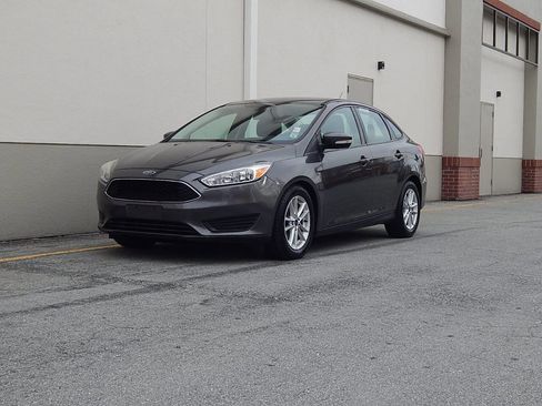 Used 2015 Ford Focus SE image 7