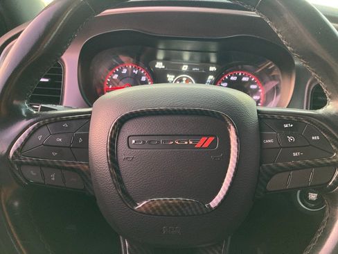 Used 2019 Dodge Charger SXT w/ Plus Group image 17