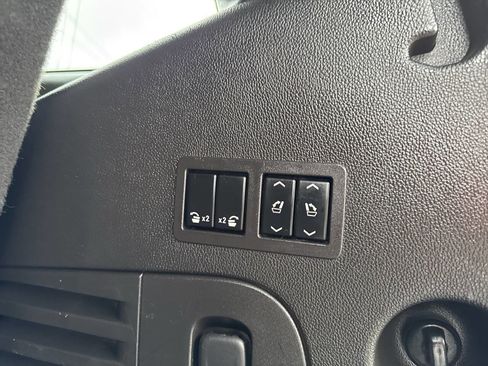 Used 2016 Chevrolet Tahoe LTZ image 8