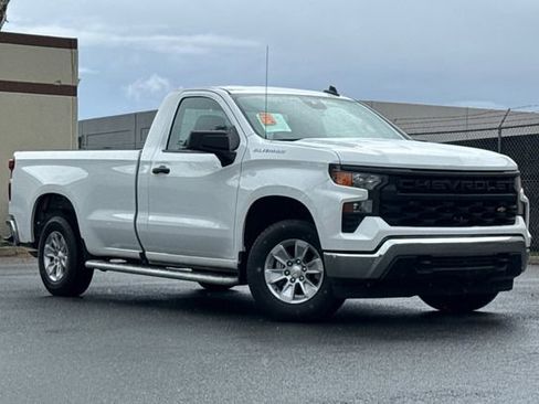 Used 2025 Chevrolet Silverado 1500 W/T image 2
