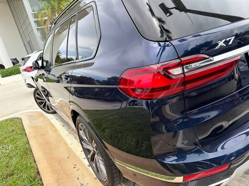 Used 2021 BMW X7 xDrive40i w/ Premium Package AWD/4WD image 6