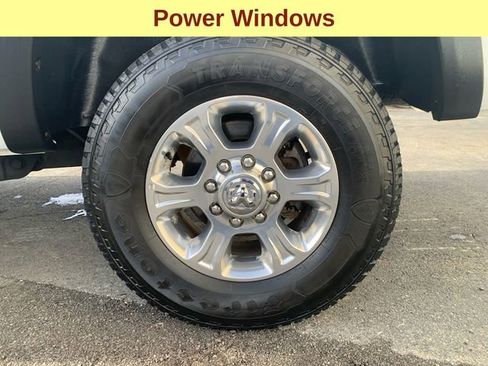 Used 2019 RAM 2500 Big Horn image 9