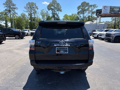 Used 2021 Toyota 4Runner SR5 Premium w/ Moonroof Package AWD/4WD image 3