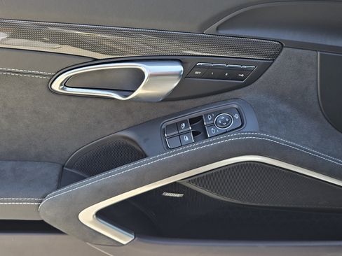 Used 2024 Porsche 718 Cayman GTS RWD image 23