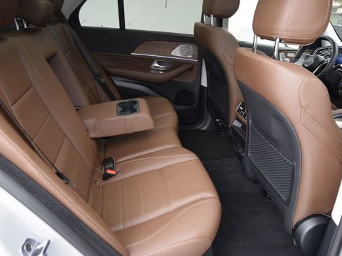 Certified 2025 Mercedes-Benz GLE 350 4MATIC image 19