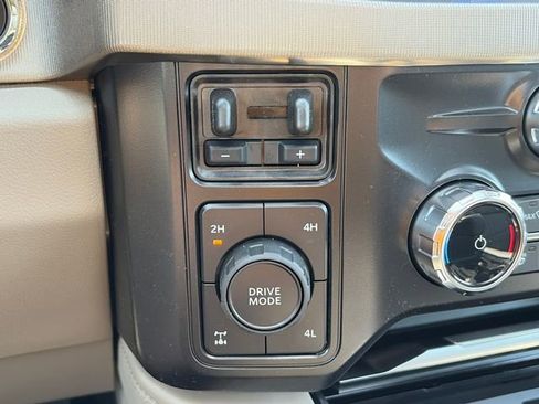 New 2026 Ford F250 Platinum w/ Platinum Plus Package AWD/4WD image 22