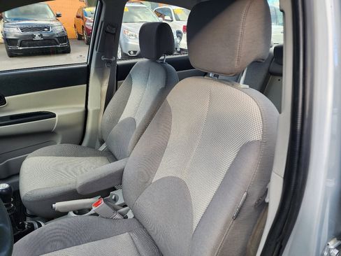 Used 2007 Hyundai Accent GLS image 14