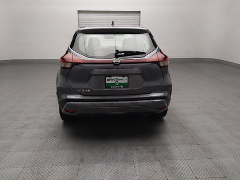 Used 2024 Nissan Kicks S FWD image 6